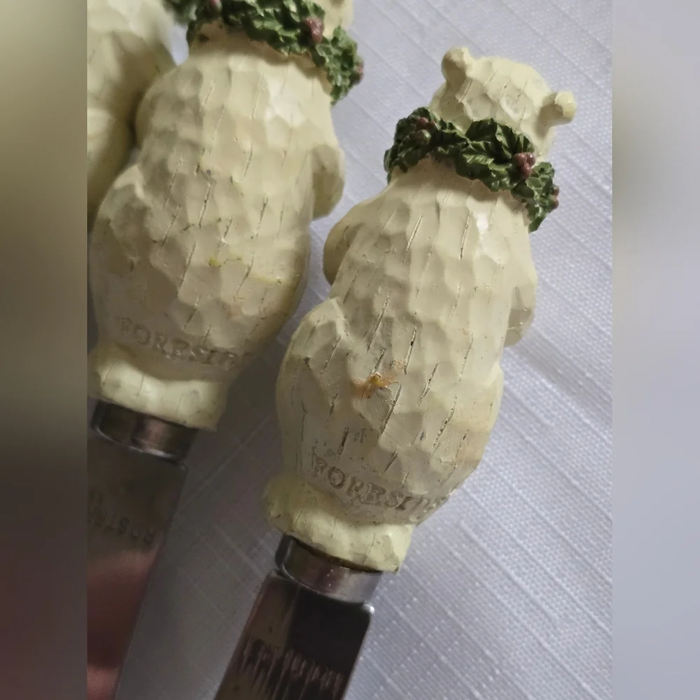 Foreside Set of 4 Small Spreading Knives/ Spreaders With Polar Bear Winter Theme